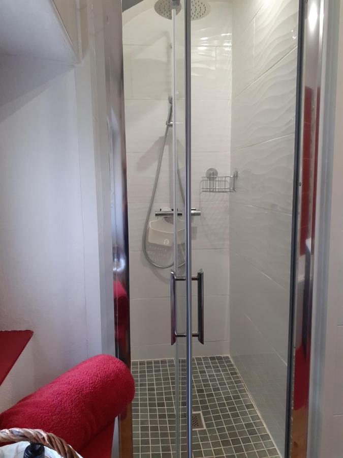 Blainville-sur-Orne Pegasus Bed & Breakfast エクステリア 写真